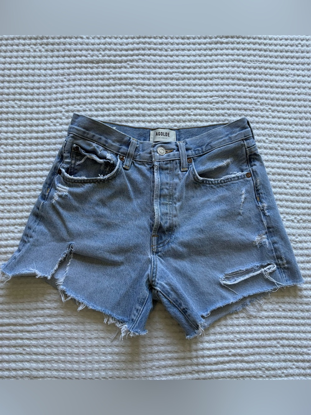 AGOLDE Parker Long Short Swapmeet Distressed Denim Shorts Lightwash Raw Hem - 25
